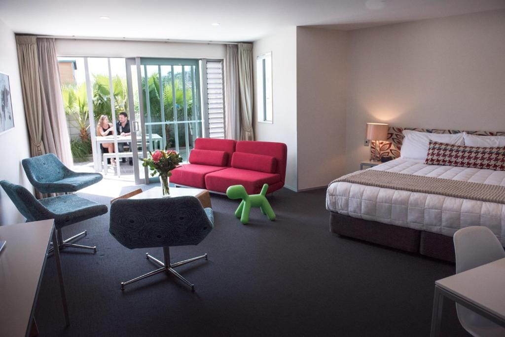 Navigate Seaside Hotel — 2