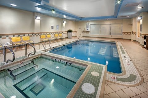 Fairfield by Marriott Inn & Suites Toronto Airport — 4