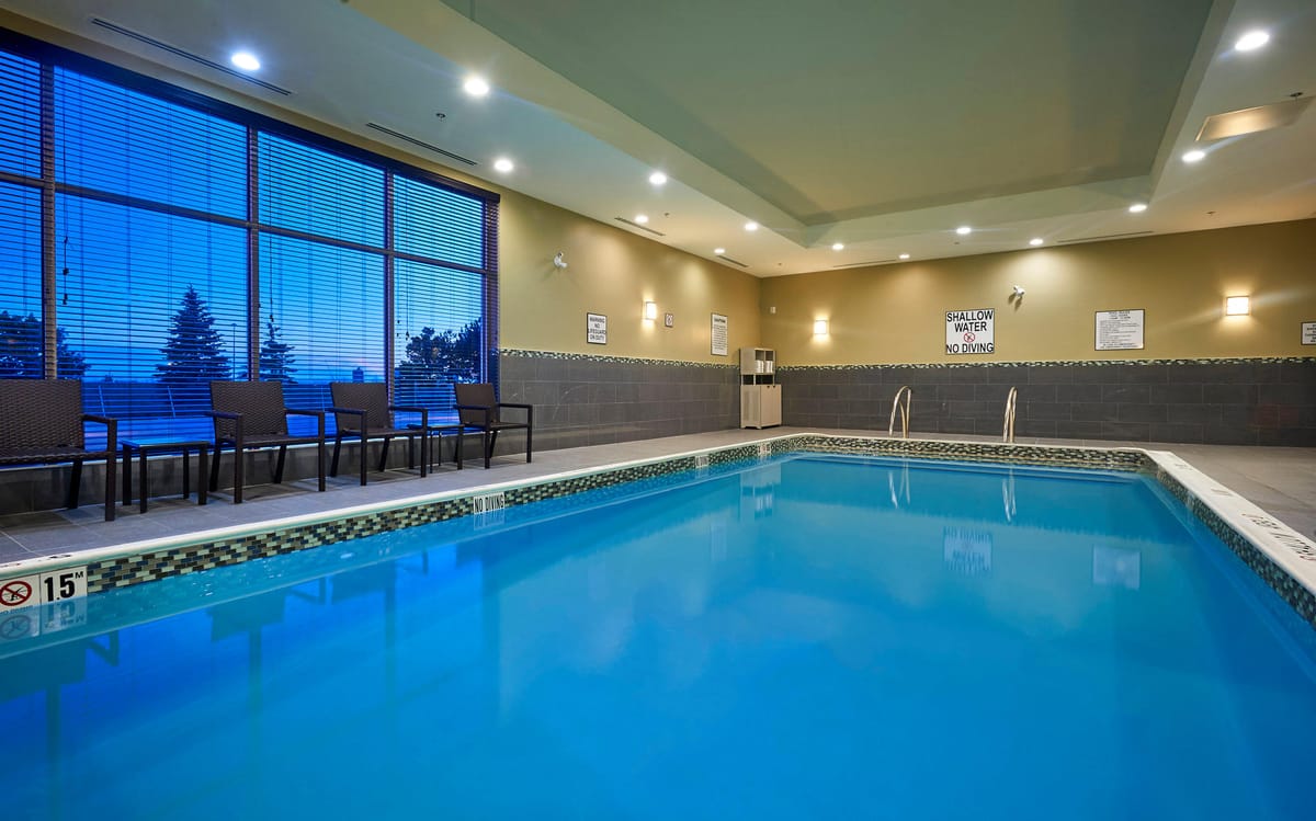 Holiday Inn Express Toronto-North York by IHG — 1
