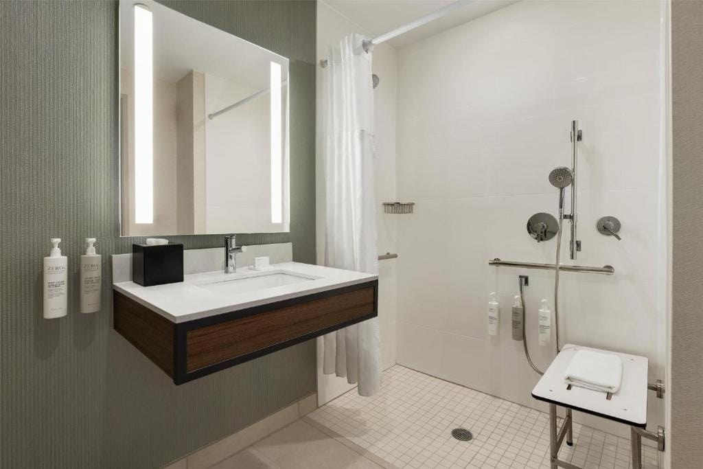 Hilton Garden Inn Riverhead — 3