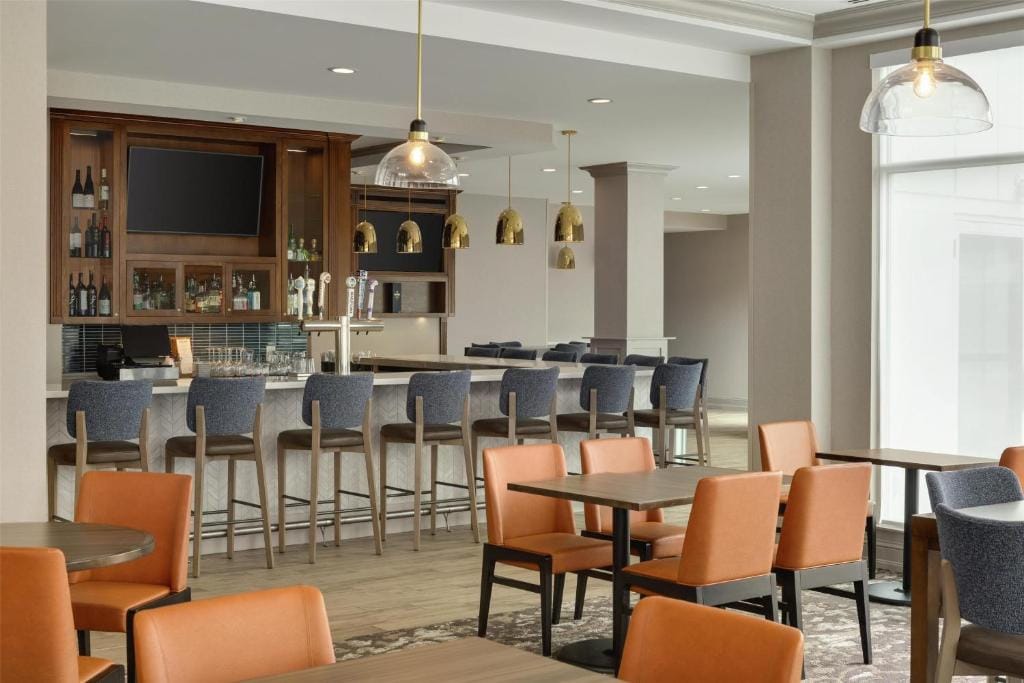 Hilton Garden Inn Riverhead — 5
