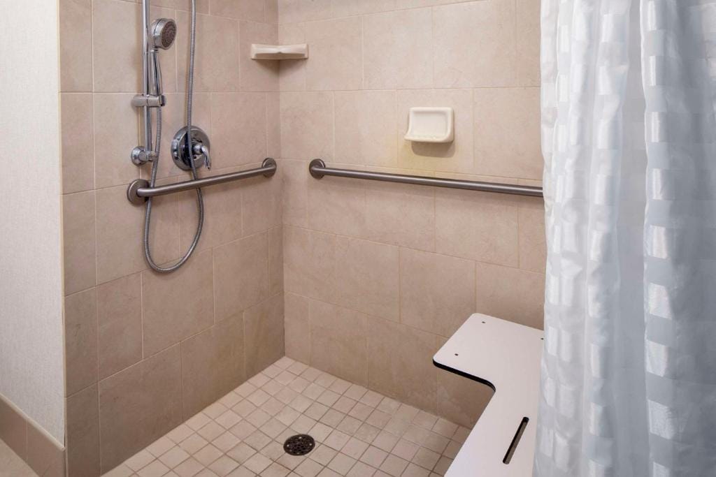 Hyatt Place Long Island East End — 3