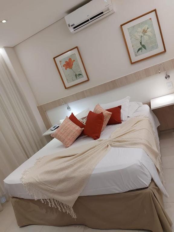Lirio D'Água Hotel — 2
