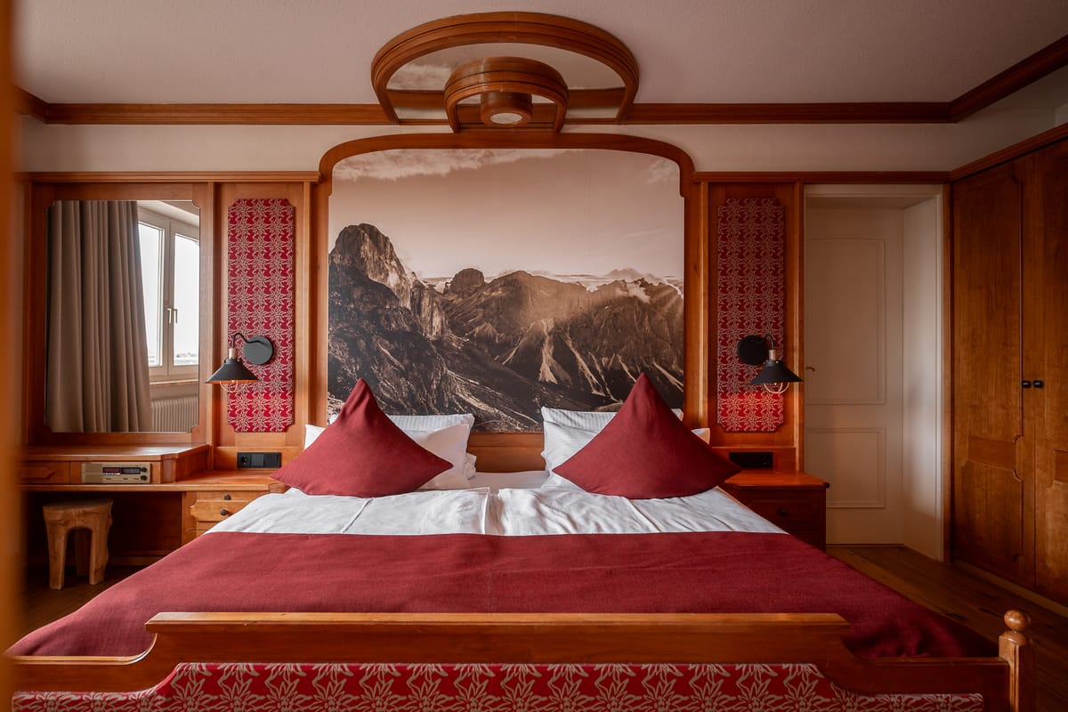 Das Parkhotel — 4