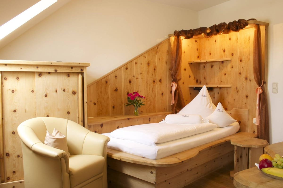 Hotel Alpenhof Ferienwohnungen Bad Wörishofen — 2