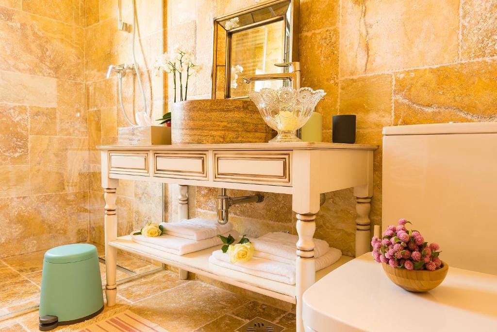 Country Spa Retreat — 3
