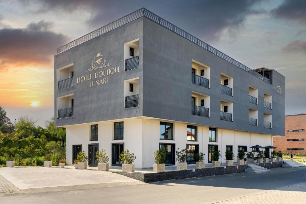 Hotel Boutique Tunari — 1