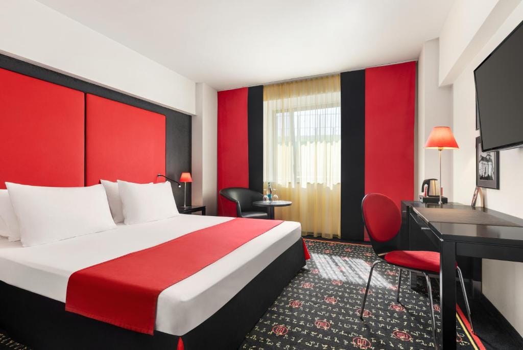 Vienna House Easy by Wyndham Bucharest Airport — 3