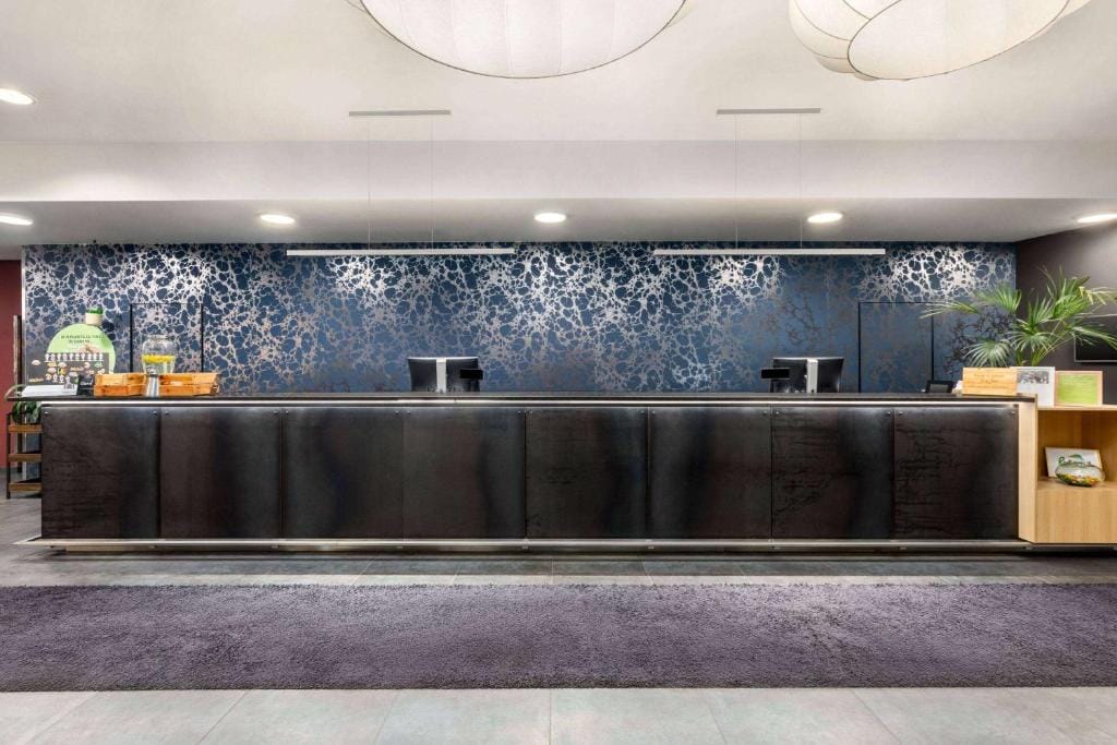 Vienna House Easy by Wyndham Bucharest Airport — 4