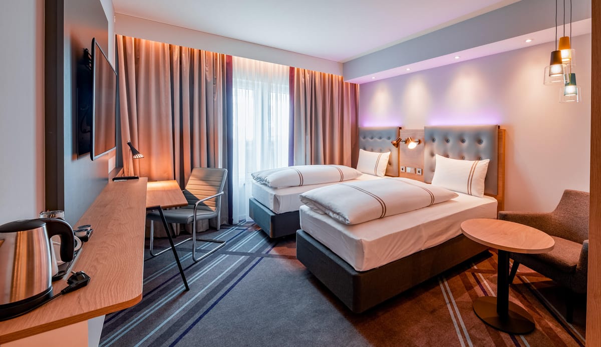 Premier Inn München Airport Süd Hotel — 1