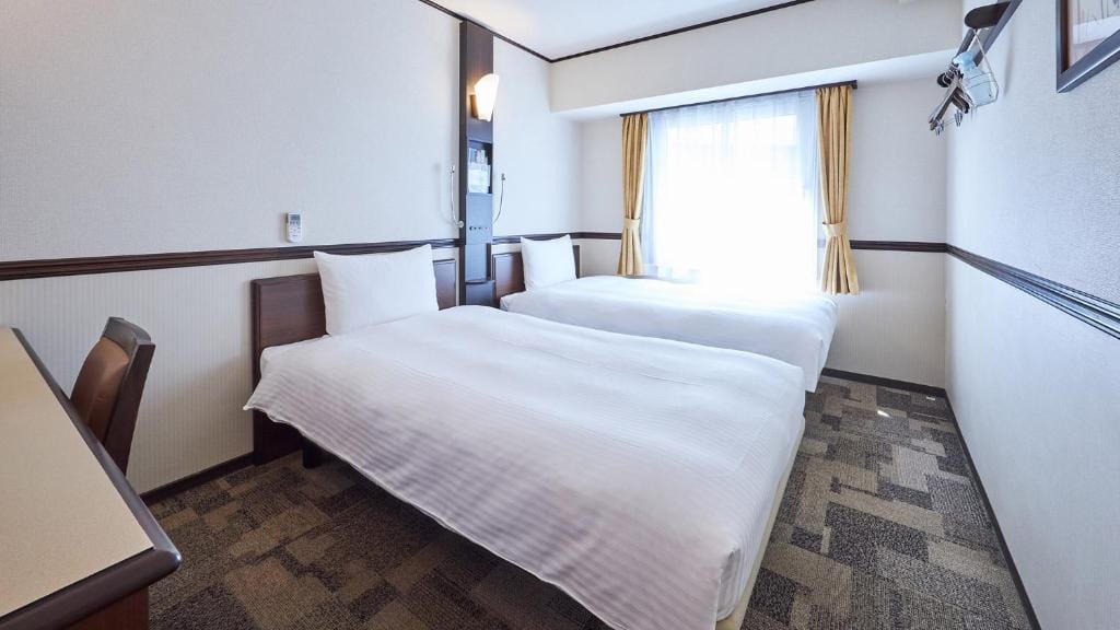 Toyoko Inn Tokyo Fussa Ekimae Higashi guchi — 4