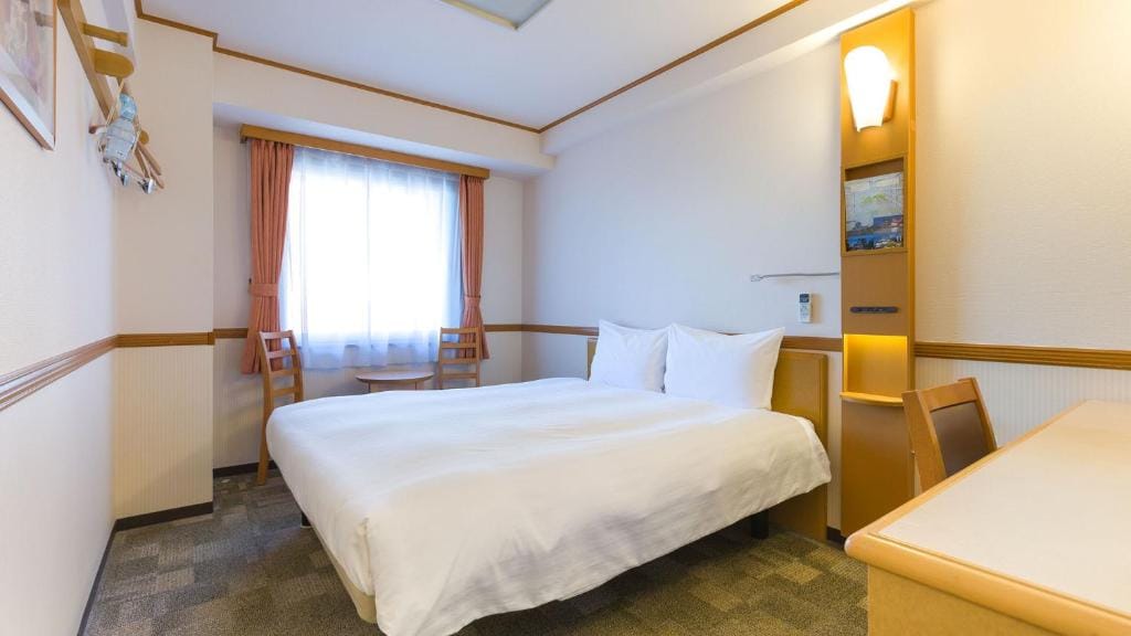 Toyoko Inn Tokyo Fussa Ekimae Higashi guchi — 5
