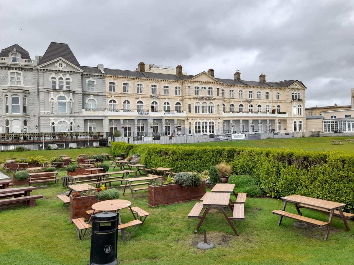 Royal Grosvenor Hotel — 4