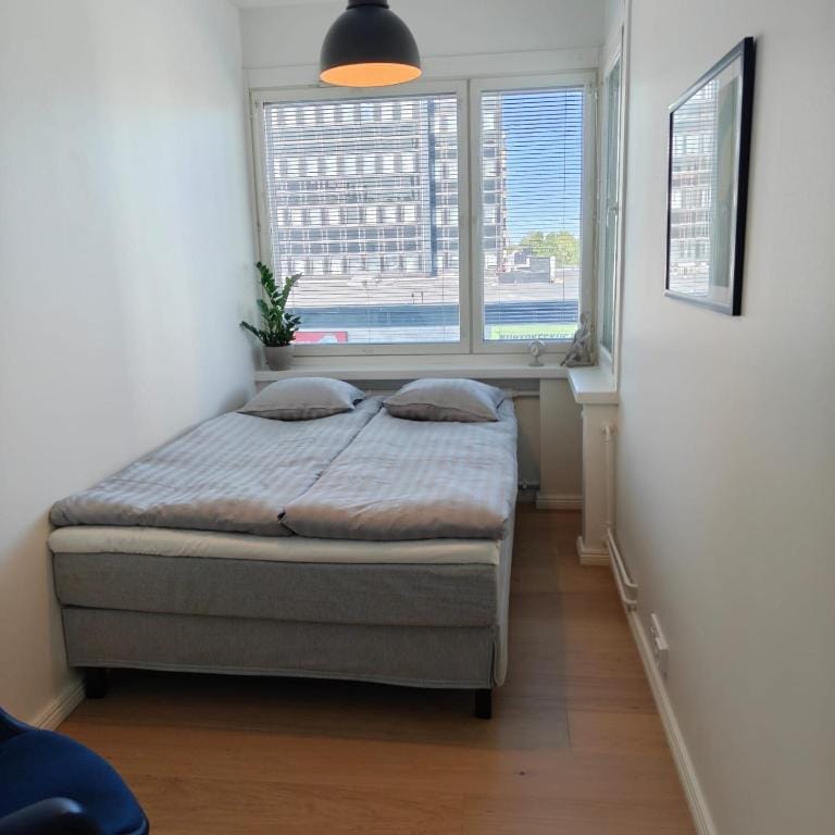 Fully Renovated & Stylish Apartment in the Heart of the City Centre — 5
