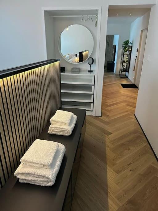 Rewell Suite - Central location and nice view! — 2