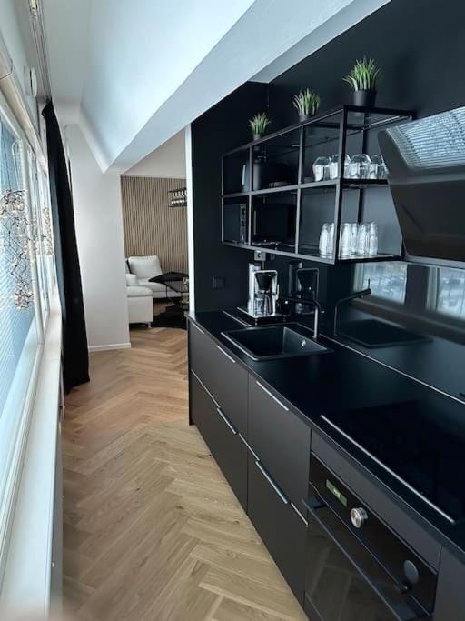Rewell Suite - Central location and nice view! — 4