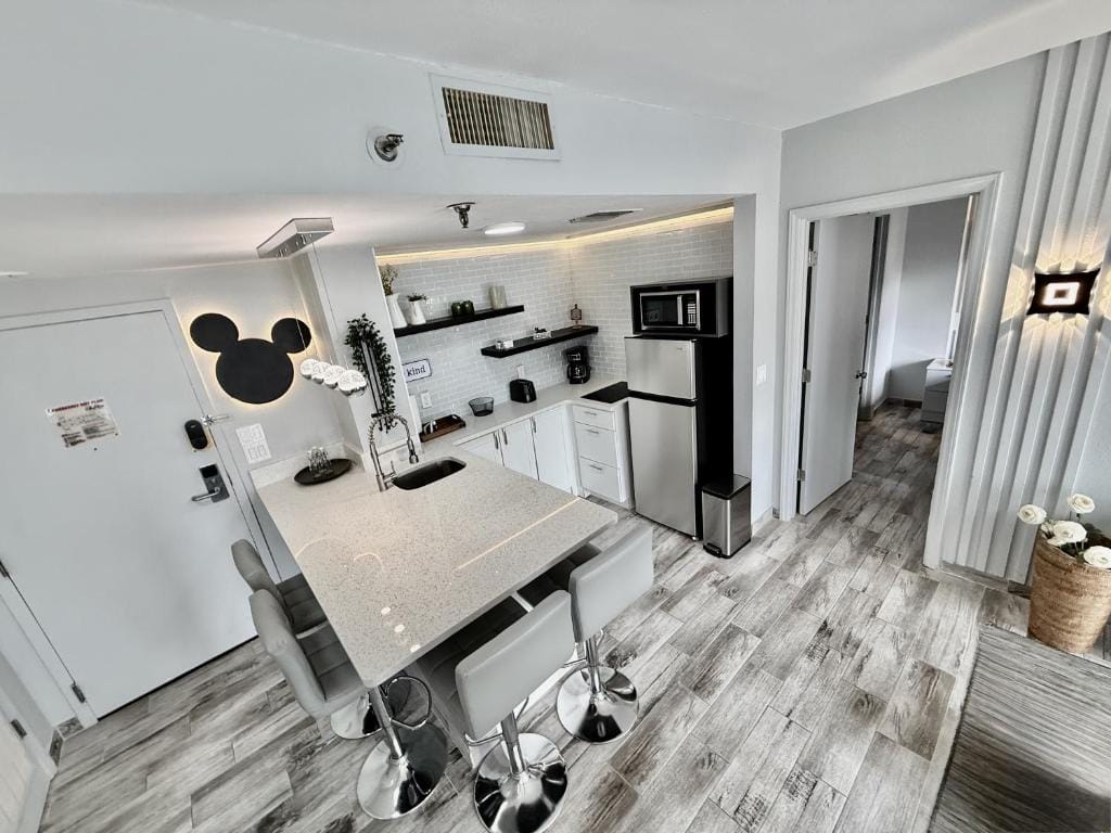 Entire condo near Universal Studios in Orlando - Free Resort Access — 3