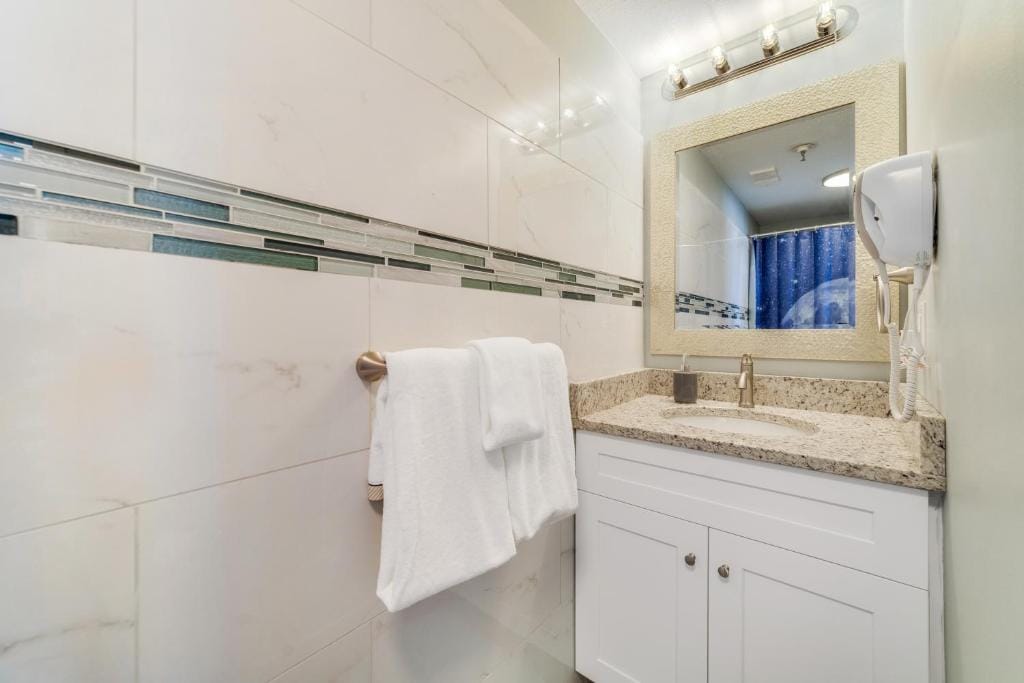 Fabulous Resort Condo with Heated Pool! — 3