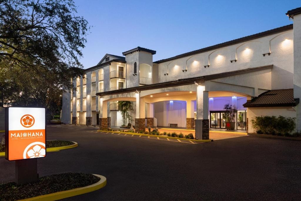 Mai Hana Hotel and Suites I Drive-Theme Parks — 1