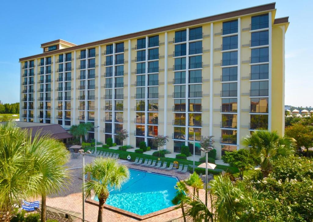 Rosen Inn Closest to Universal — 1