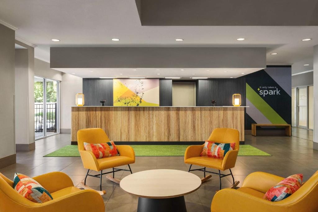 Spark by Hilton Orlando Universal Boulevard — 4