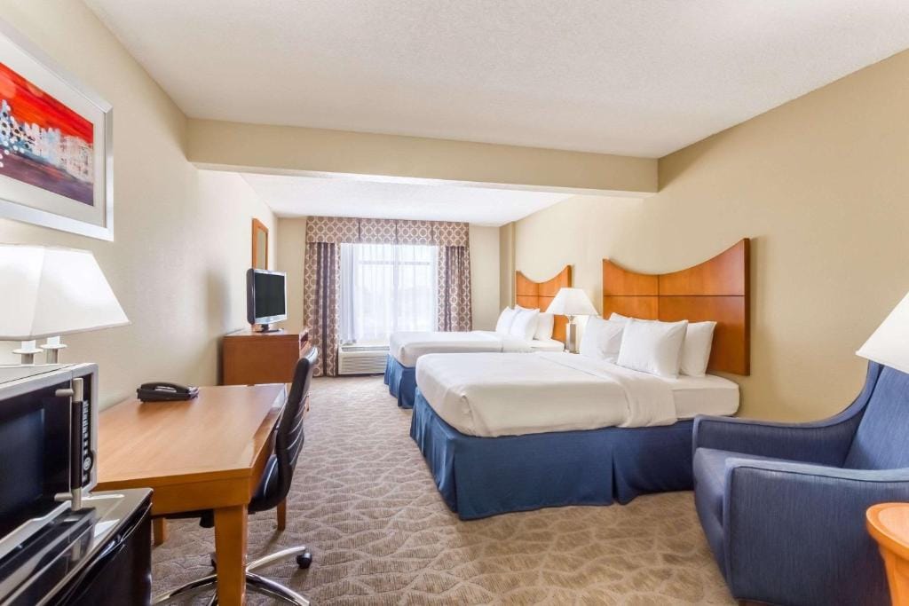 Wingate by Wyndham, Universal Studios - Free Theme Park Shuttle — 4