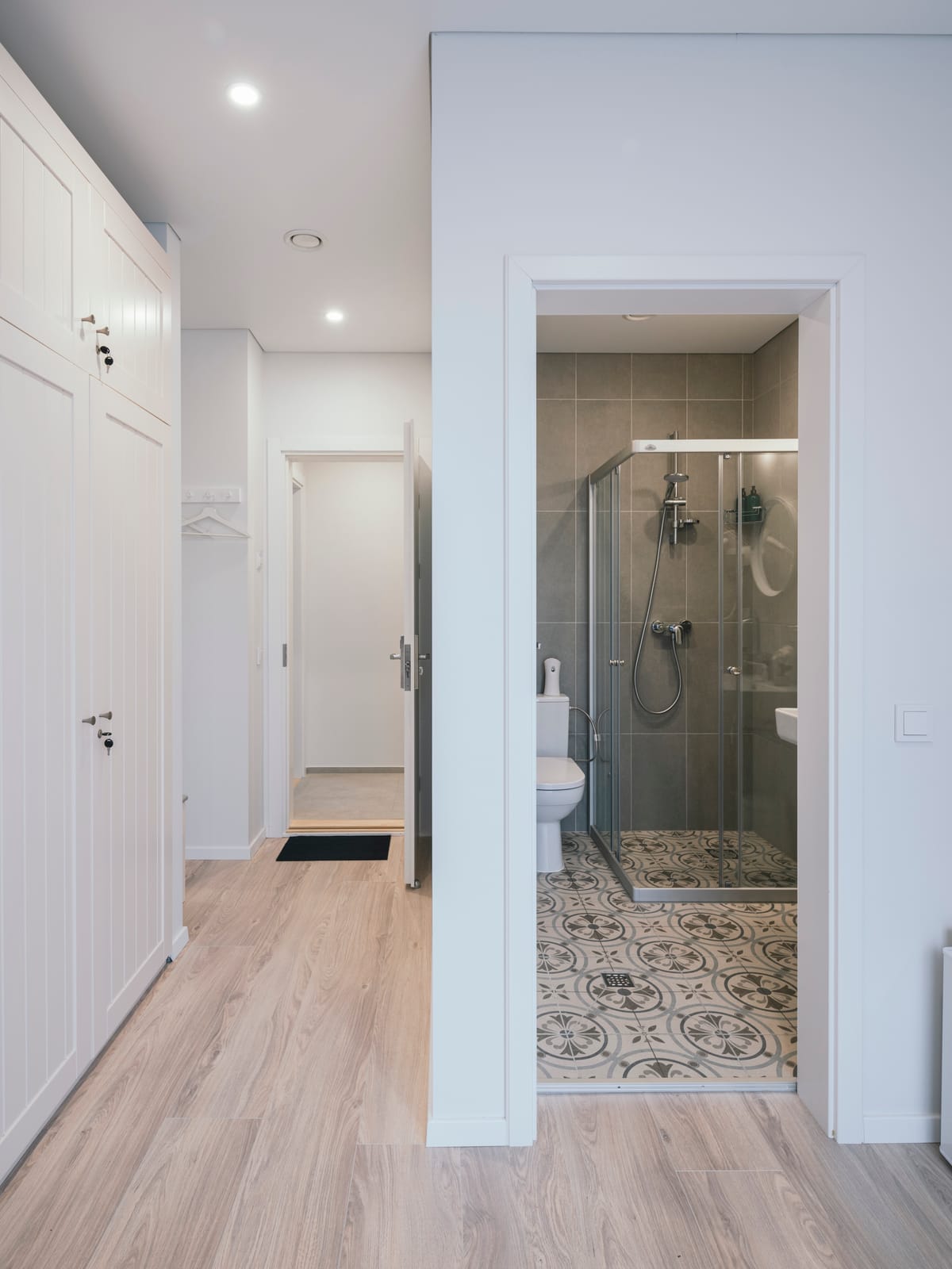 J14A | Rooms & Apartments — 3