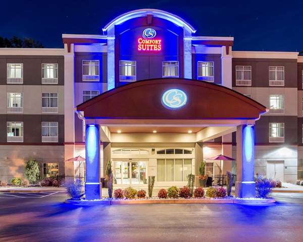 Comfort Suites Williamsburg Historic Area — 1