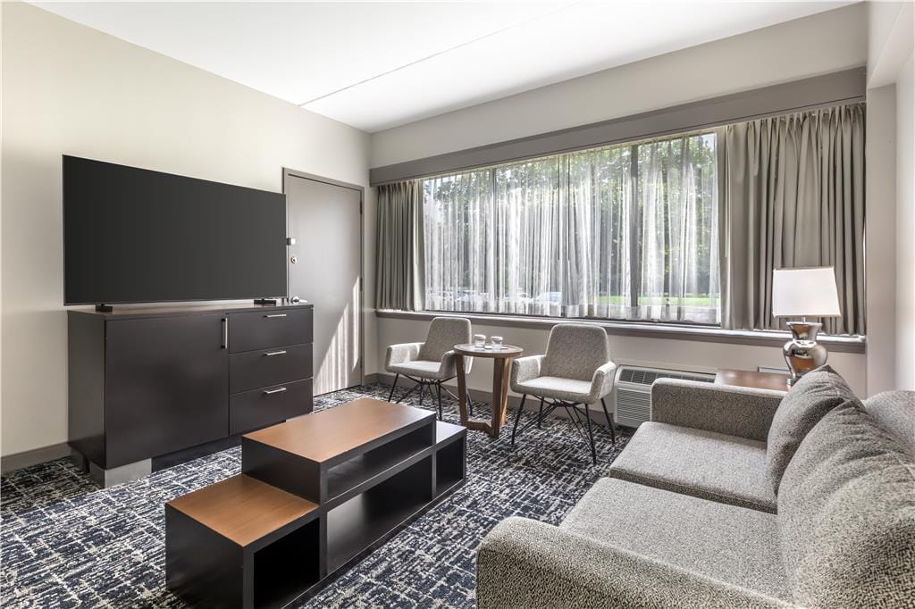 DoubleTree by Hilton Hotel Williamsburg — 5