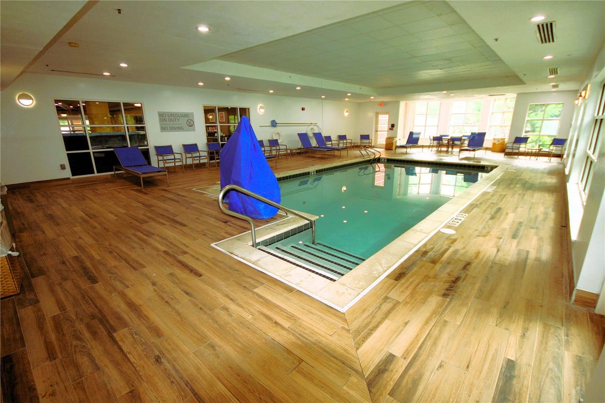 Hampton Inn & Suites Williamsburg Historic District — 1
