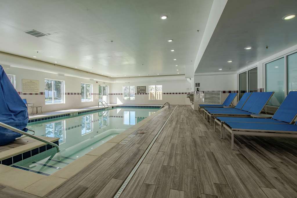 Hampton Inn & Suites Williamsburg-Richmond Rd. — 4