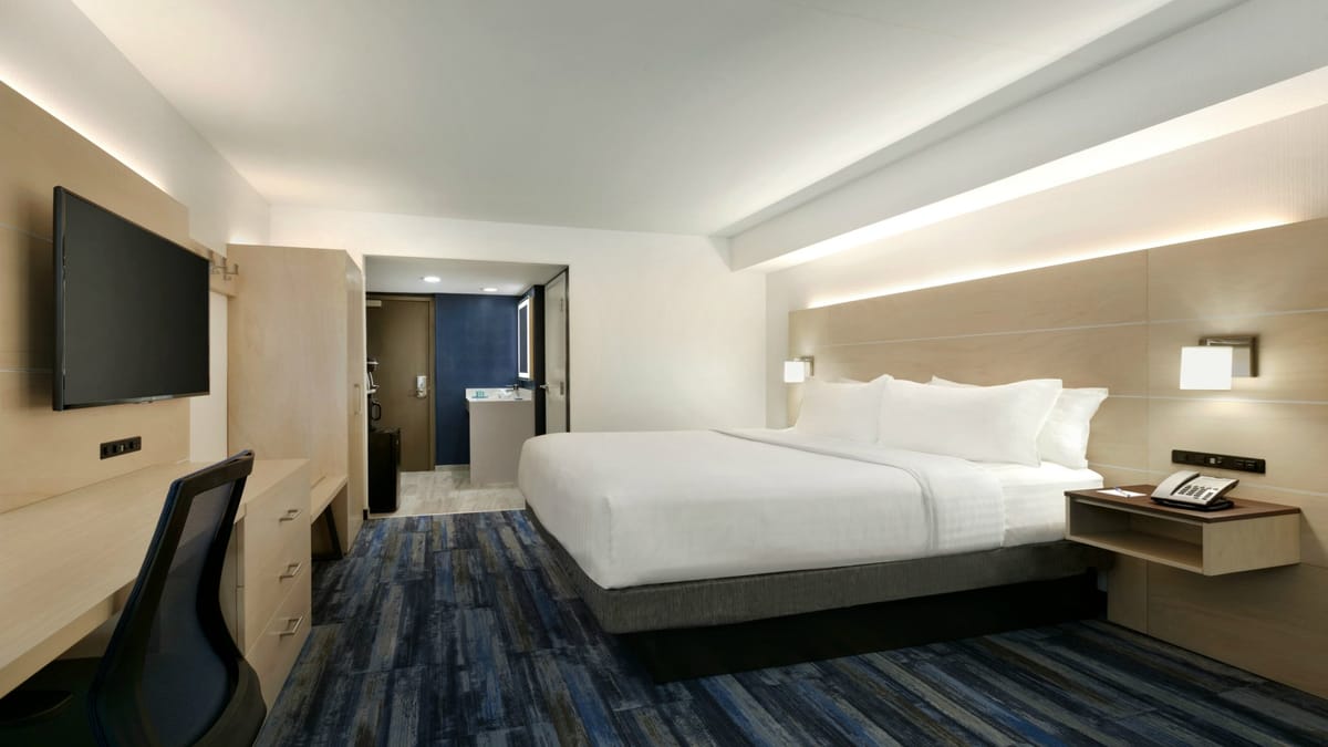 Holiday Inn Express Williamsbrg Busch Gardens Area by IHG — 1