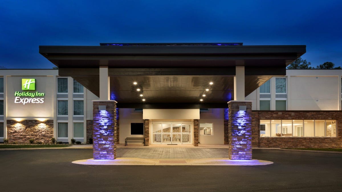 Holiday Inn Express Williamsbrg Busch Gardens Area by IHG — 2