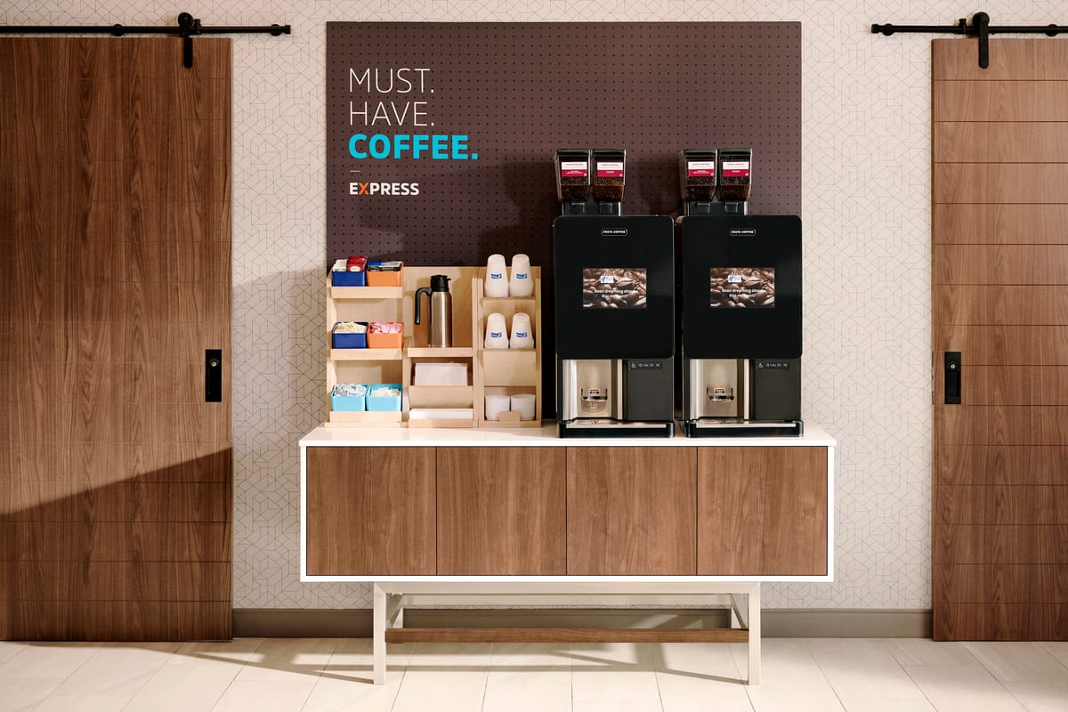 Holiday Inn Express Williamsbrg Busch Gardens Area by IHG — 3