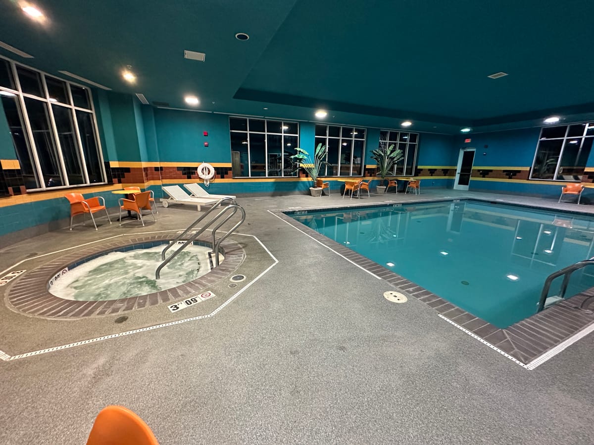 Holiday Inn & Suites by IHG — 3
