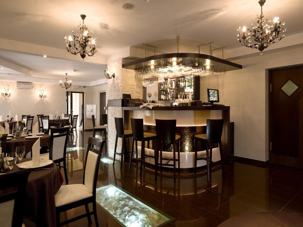 Hotel Constancja — 4