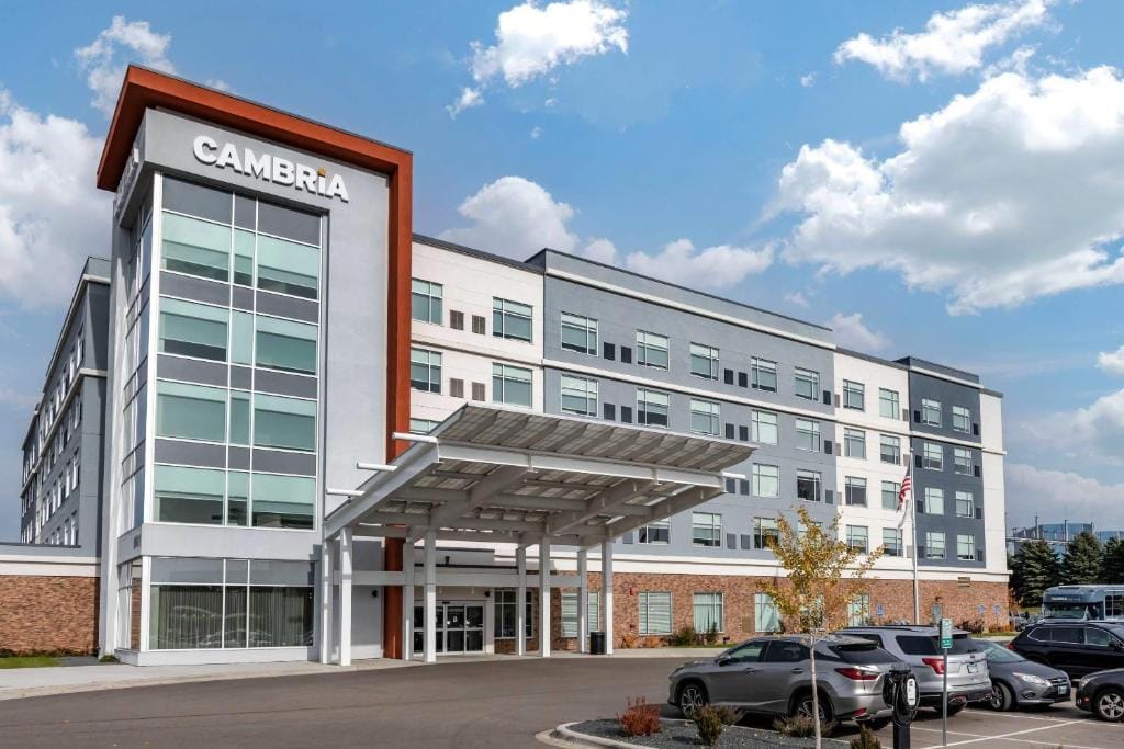 Cambria Hotel Bloomington Mall of America Minneapolis Airport — 1
