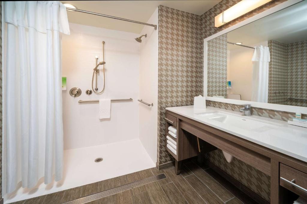 Home2 Suites By Hilton Minneapolis-Mall of America — 3