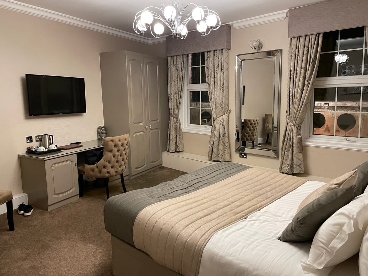 Borough Arms Hotel — 2