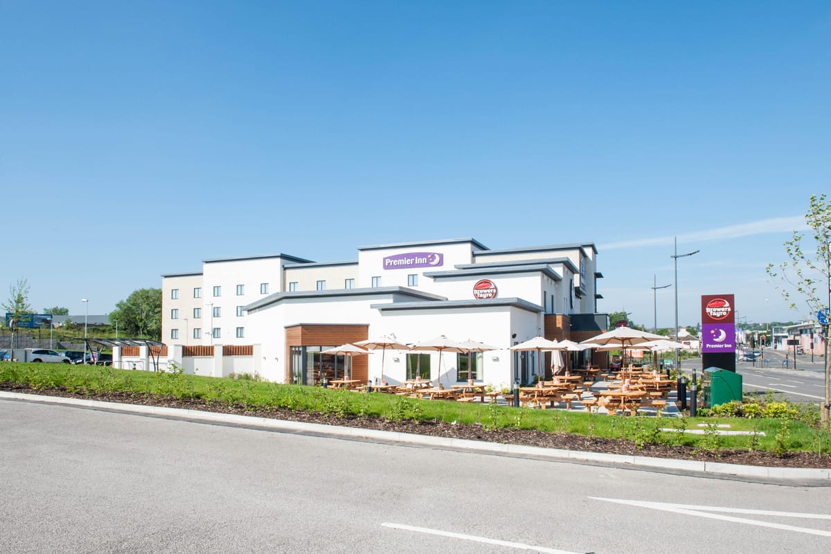 Premier Inn Stoke-On-Trent (Hanley) hotel — 1