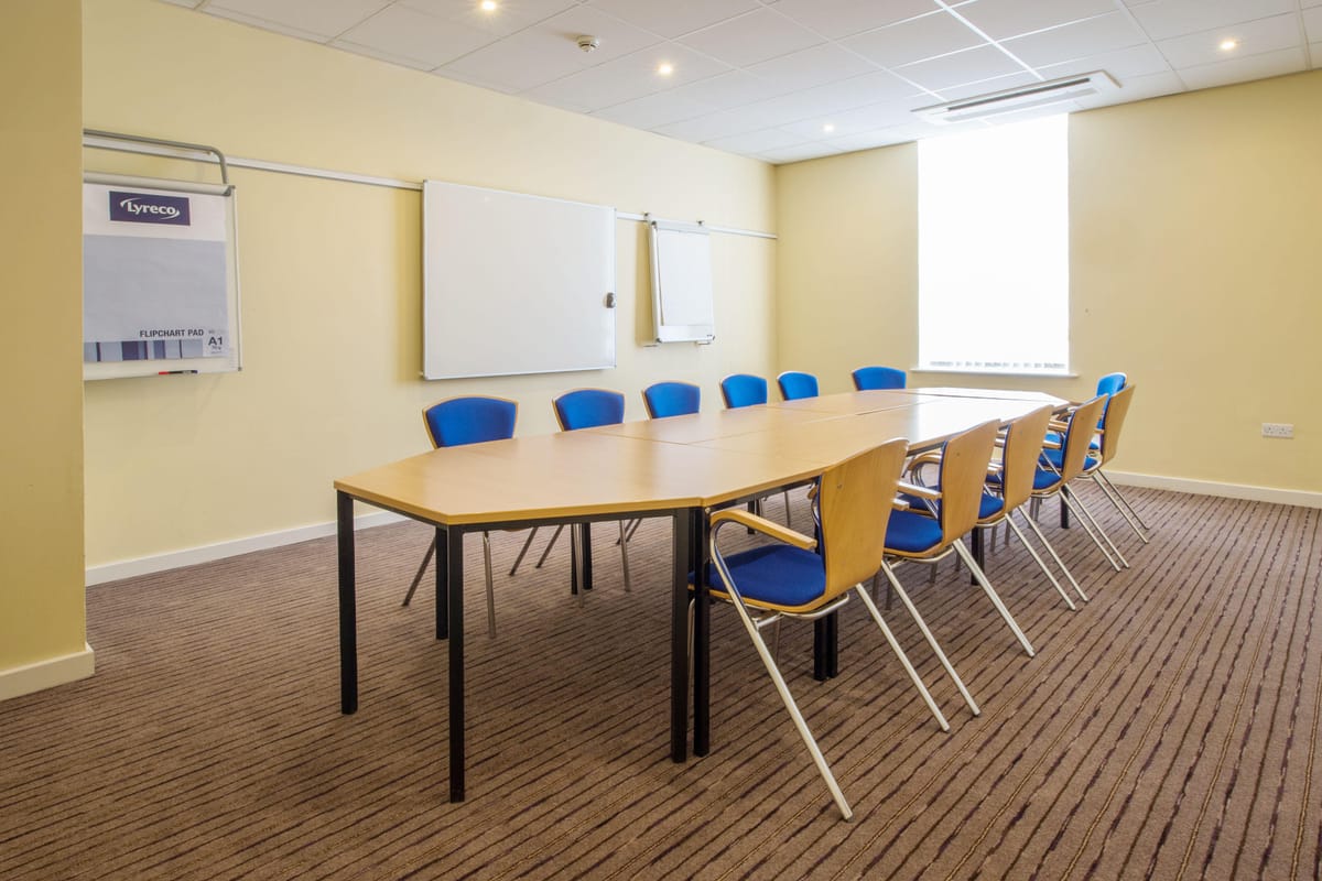 Premier Inn Stoke/Trentham Gardens hotel — 5