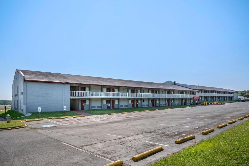 Red Roof Inn Doswell - Kings Dominion — 1