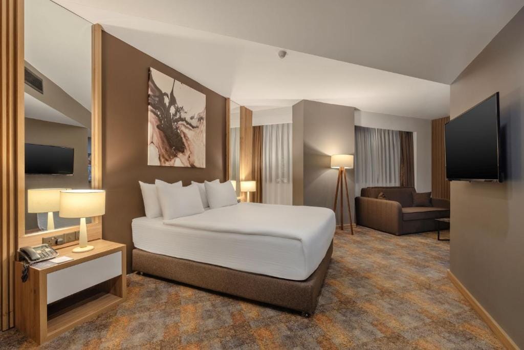 Grand Sapphire City Hotel — 5