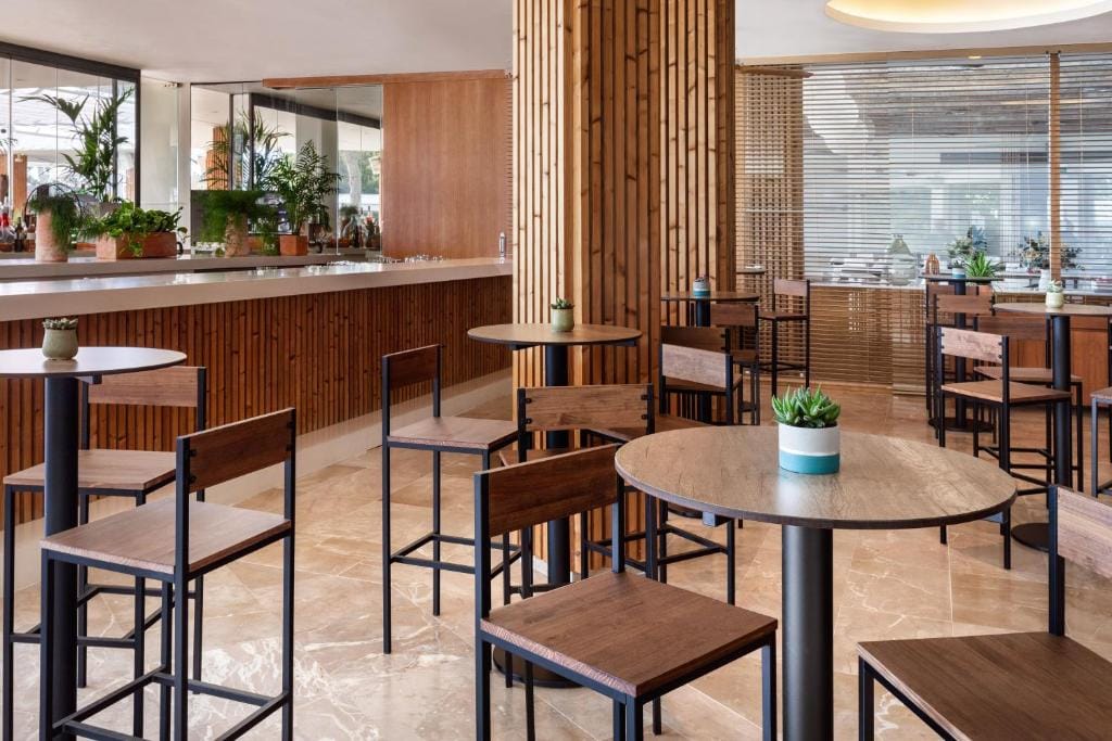 Meliá South Beach — 2