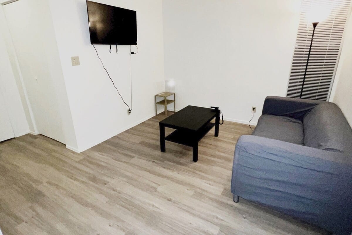 Three Bedroom Walk to Strip & MGM Casino — 3