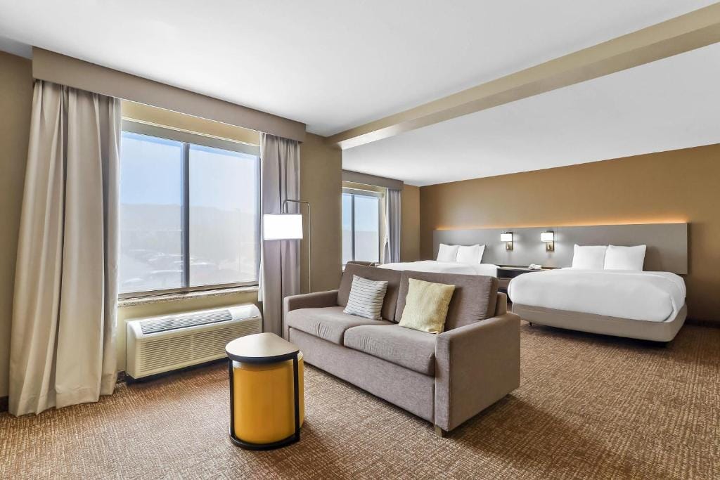 Comfort Suites El Paso West — 2