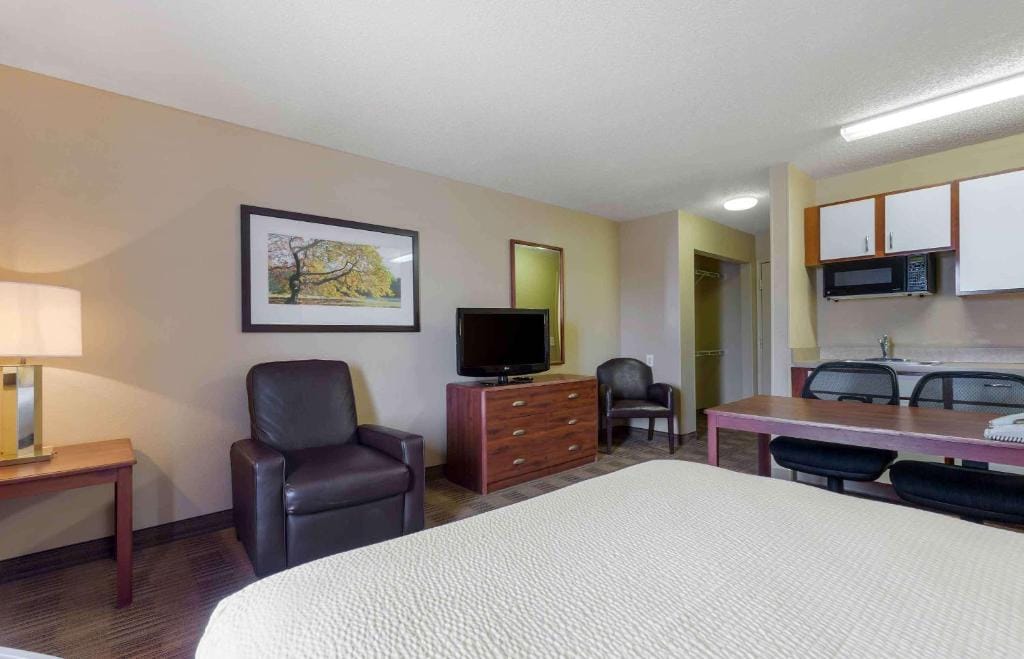 Extended Stay America Suites - El Paso - West — 4
