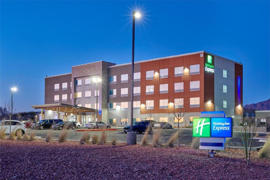 Holiday Inn Express & Suites El Paso - Sunland Park Area by IHG — 1