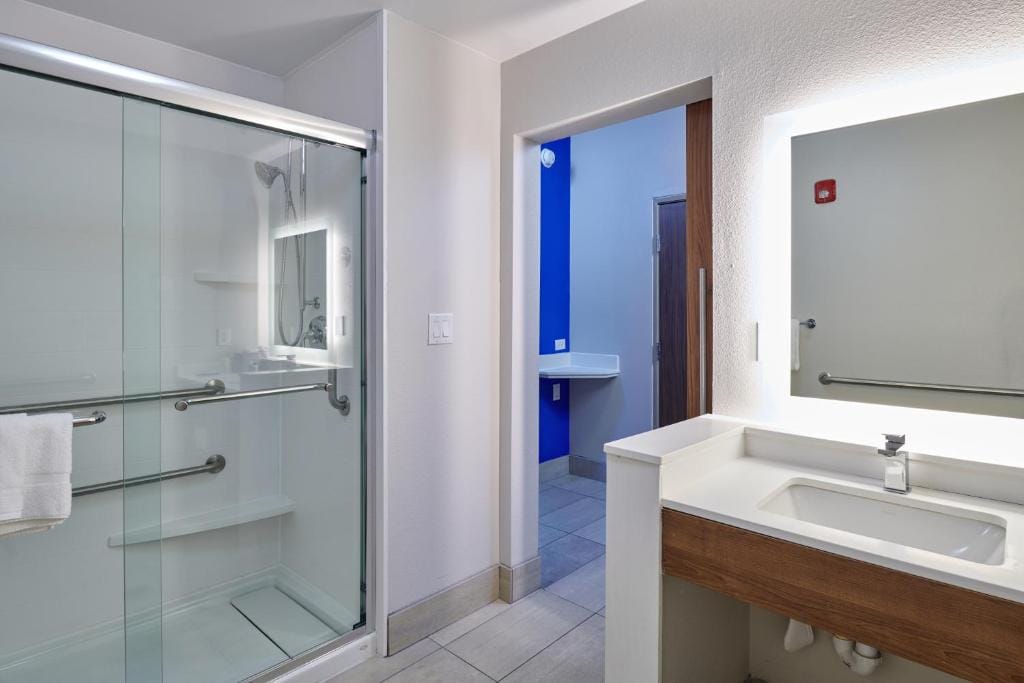 Holiday Inn Express & Suites El Paso - Sunland Park Area by IHG — 3
