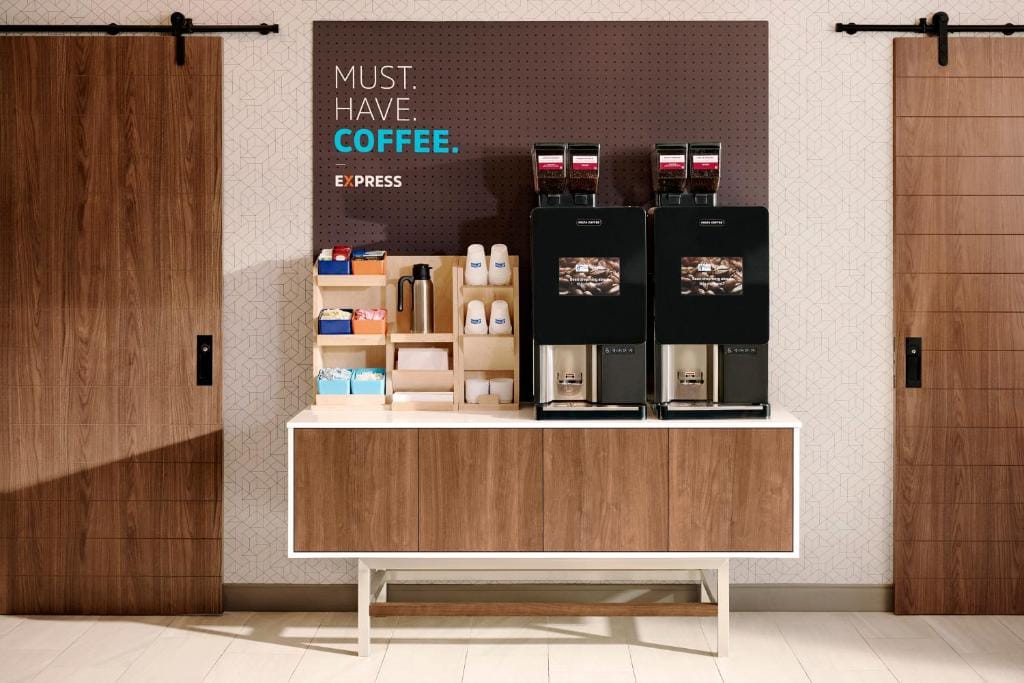 Holiday Inn Express & Suites El Paso - Sunland Park Area by IHG — 4